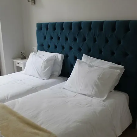 Augusta Street 213 - 2 Esq Daire