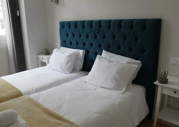 Augusta Street 213 - 2 Esq Apartment